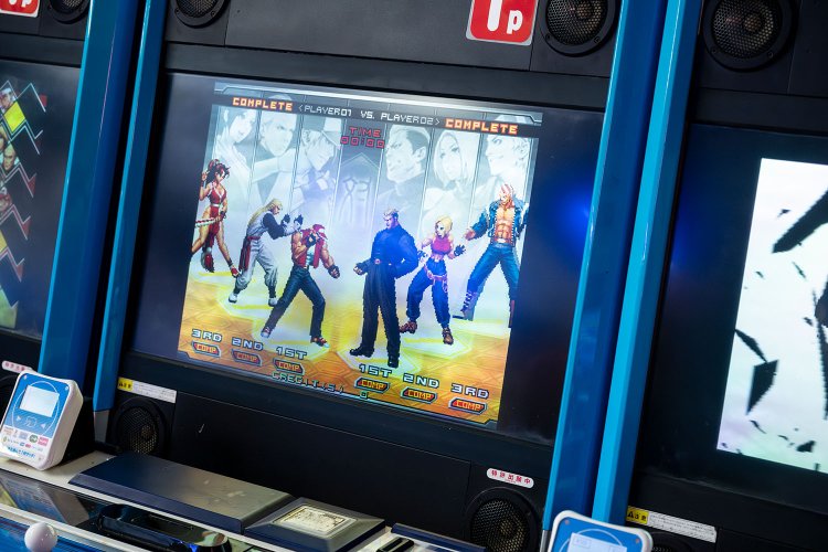 キャラ人気ゆえ同社作品『ザ・キング・オブ・ファイターズ』シリーズのみならず、餓狼キャラの客演は非常に多い。あれって餓狼のキャラなの？と言われることも。