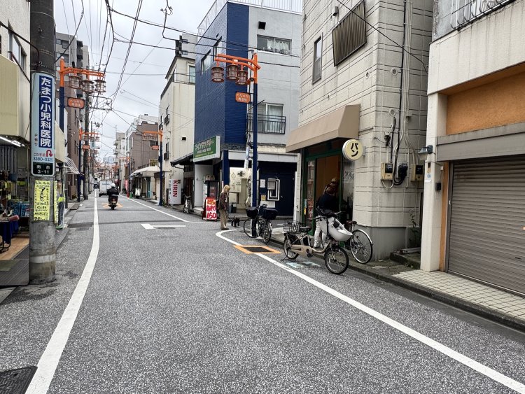 のんびりした南台商店街。