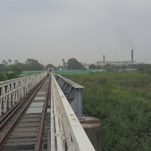 現役の製糖鉄道の先にある遊歩道は少々スリリングな“廃”鉄橋【台湾“廃”めぐり】