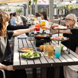 100周年の『松屋銀座』で「美しくなるビアガーデン」が9月30日まで開催。肉も野菜もたっぷりの特別なバーベキューで暑い夏をヘルシーに！