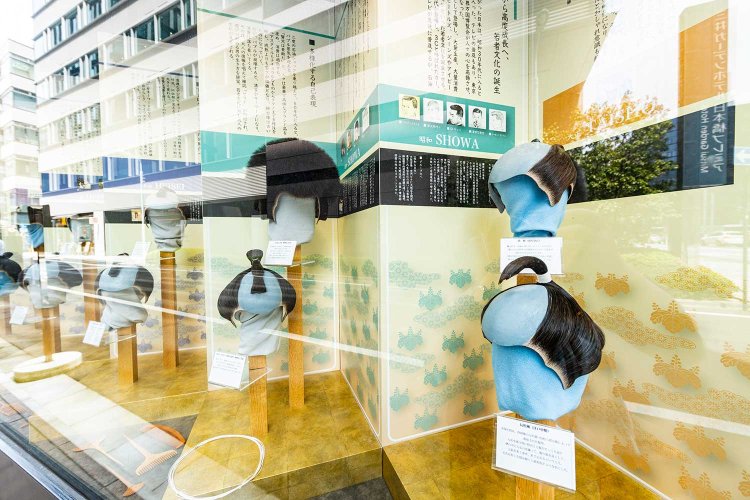 街かどの『丁髷ミュージアム』で理容の歴史を。