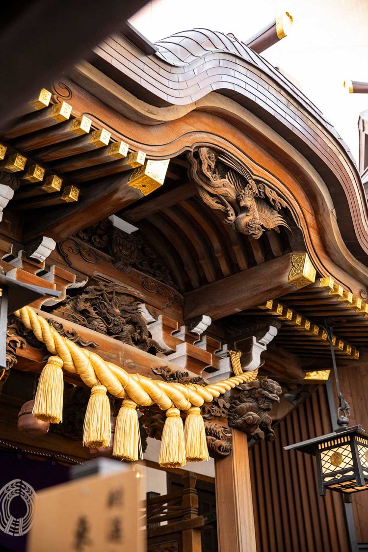 昇り龍・降り龍を拝むべし。