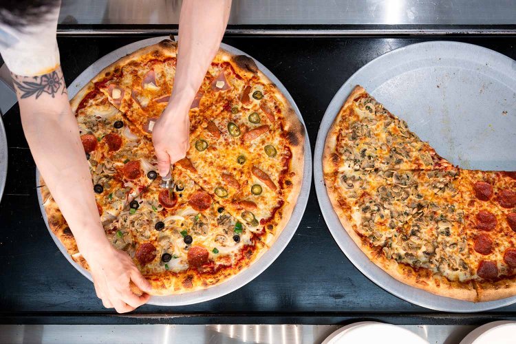 【散歩の達人】PIZZA-SLICE-COMMISSARY_2