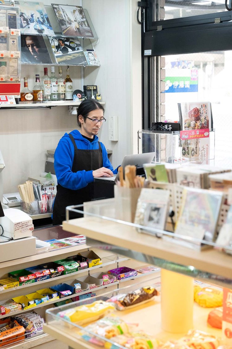 【散歩の達人】レコードコンビニ-Yショップ-上総屋_2