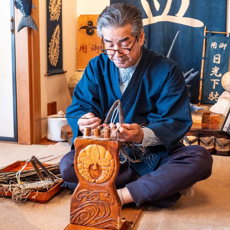 「日光下駄の履き心地のよさを知ると、手放せなくなりますよ」と星秀男さん。