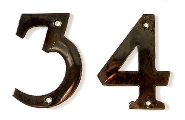 吉田健一旧宅玄関のハウスナンバー。