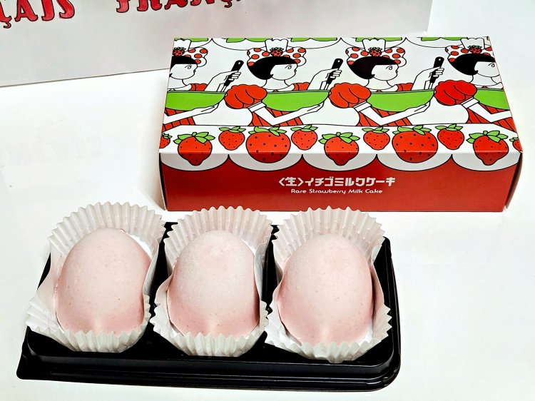 ＜生＞イチゴミルクケーキ 3個入1350円。