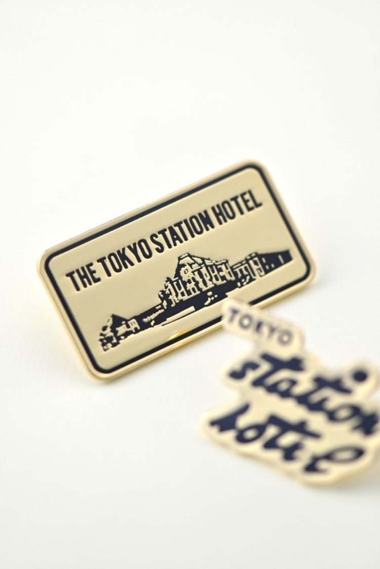 ピンバッチ 各770円。