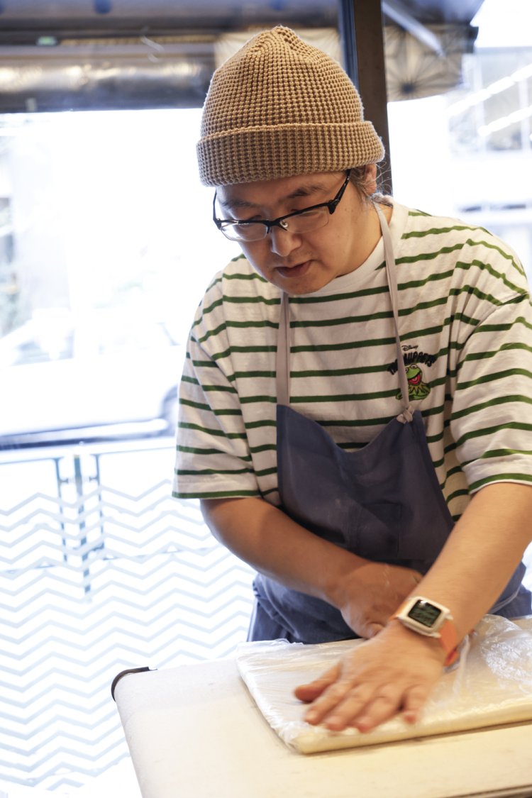 黙々と淡々と作業を進める川本さん。