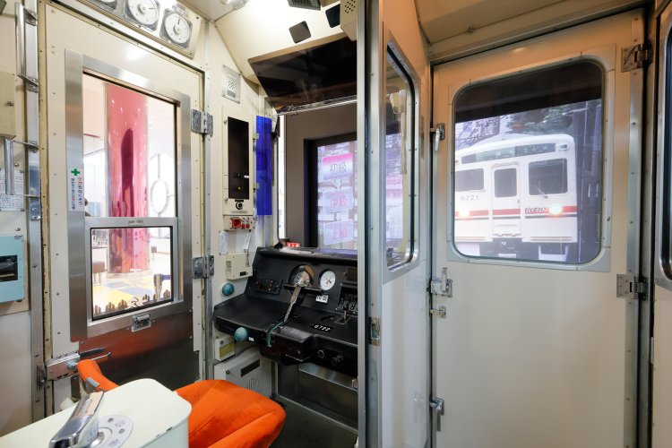 6000系を使った「運転体験」はレベルによって運転できる区間や種別が変わる。こちらは小学生以上が推奨で1回300円。