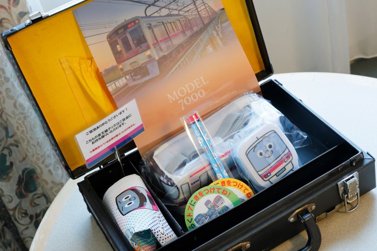 オリジナルグッズはお持ち帰りOK！  内容は適時変更される。