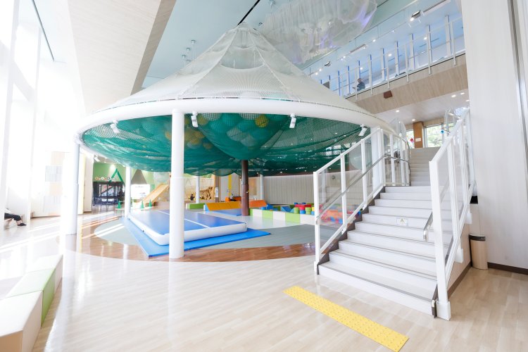 あそび場にはエリアによって年齢制限が設けられており、小さな子でも安心して遊べるようになっている。