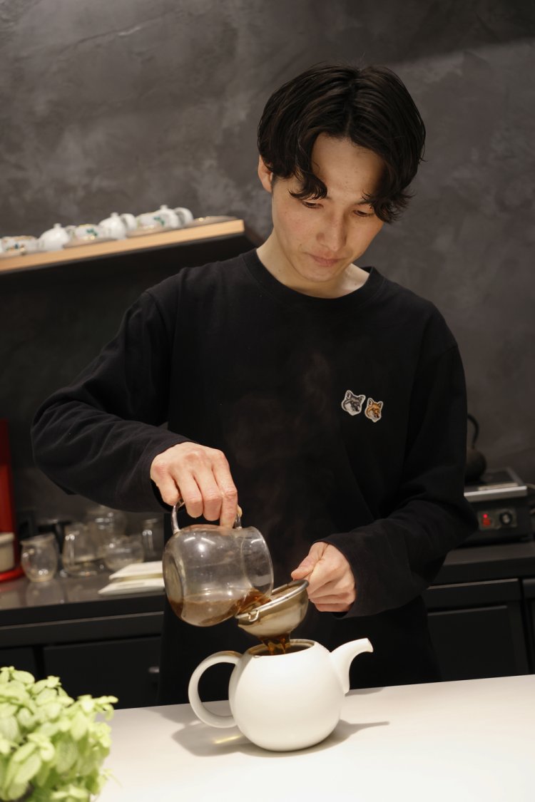 スタッフの斎藤さん。