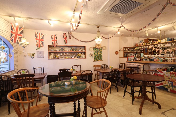 店内で英国気分を味わう。