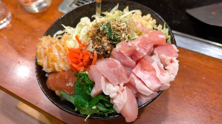 鶏＋梅しそもんじゃ＋梅水晶トッピング。