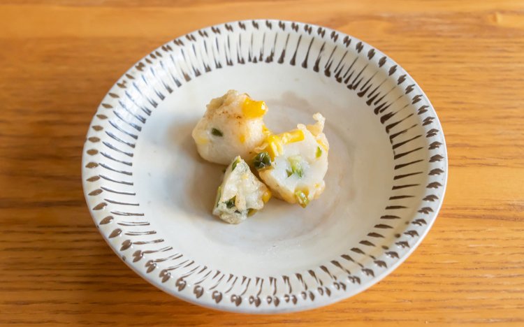 『塚田水産』（吉祥寺）のゴーヤとコーン。