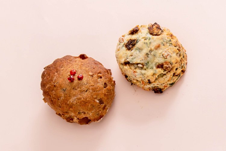 トマト バジル チーズ400円。ジンジャー レモン400円。