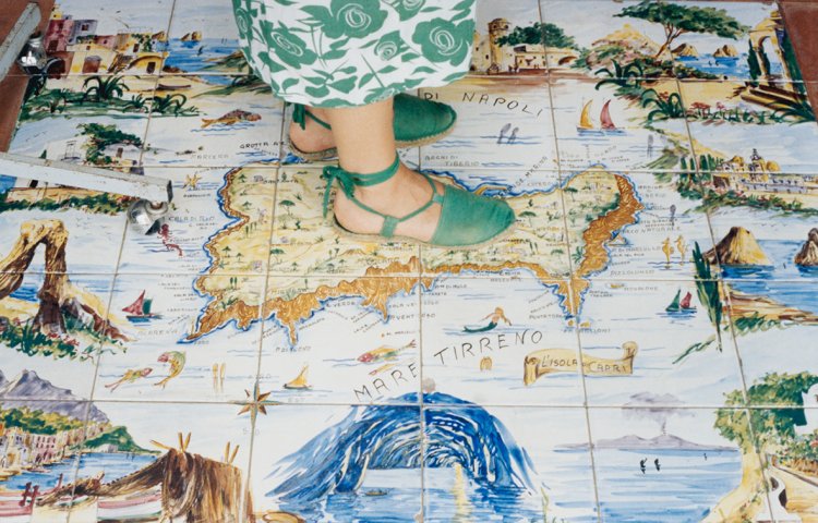 《カプリ、1981》〈イタリアの風景〉より 1981年 (C)Heirs of Luigi Ghirri。