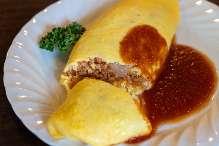 自家製トマトソースは酸味が上品だ。