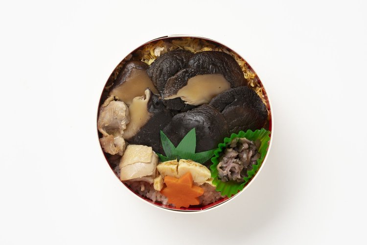 しいたけ弁当 素晴ら椎茸 1400円。
