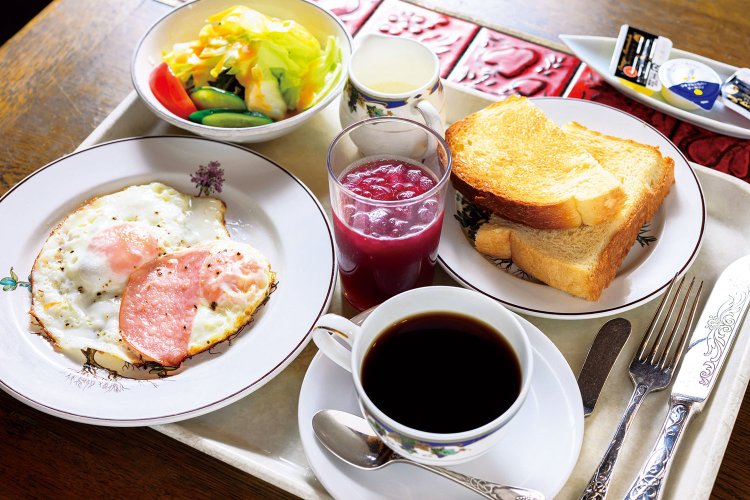 Bモーニング700円。モーニングメニューは全6種あり、10:30LO。