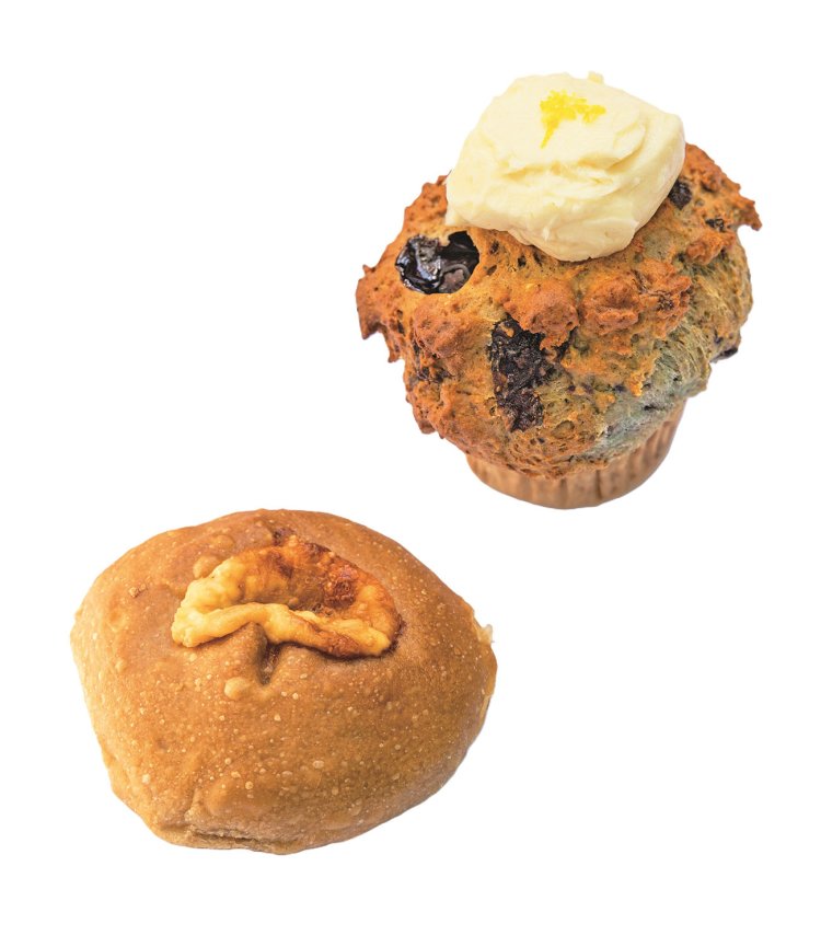 黒糖チーズパン320円や季節の食材を使用したマフィン470円などがおすすめ。