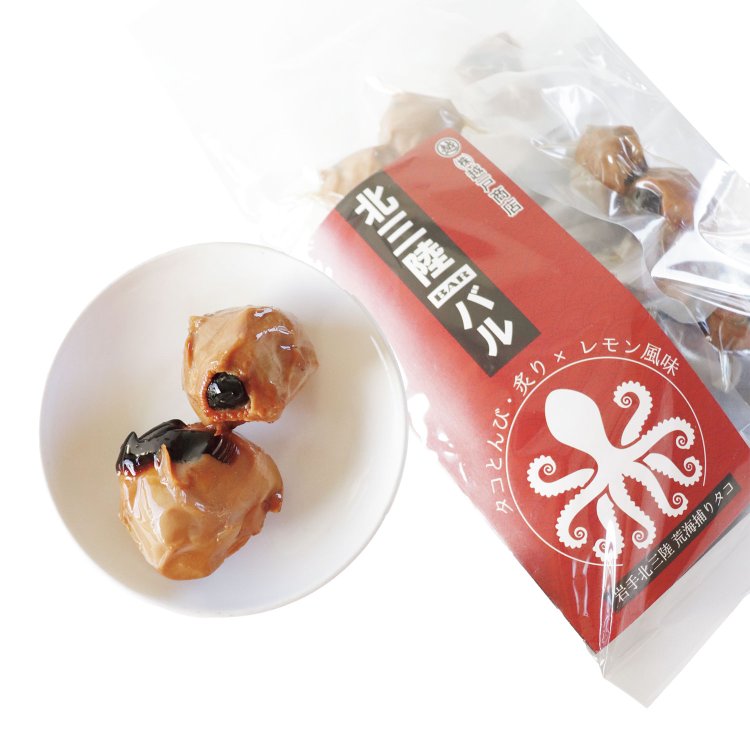 自社開発の三陸産「タコとんび」（タコの口）おつまみ「北三陸タコとんびバル」。炙り×レモン風味でワインにぴったり。