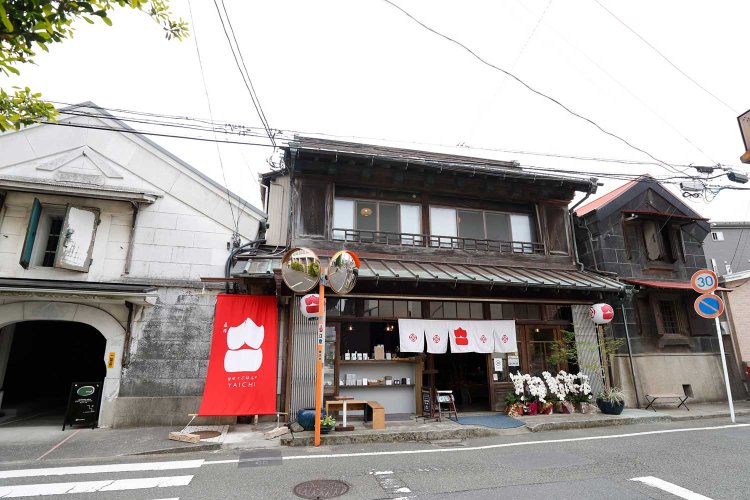 趣のある歴史的建造物でひと休みなんてぜいたく！