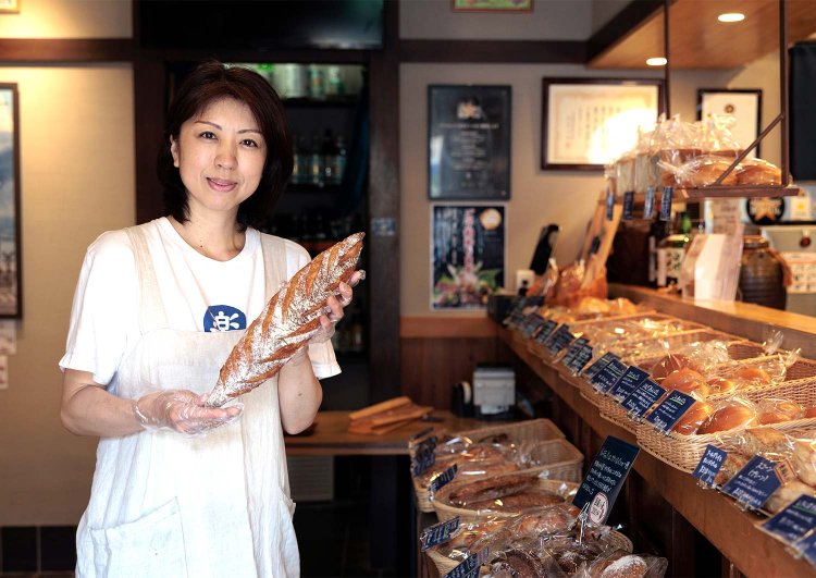 「アルコールとよく合うハード系のパン推しです」。