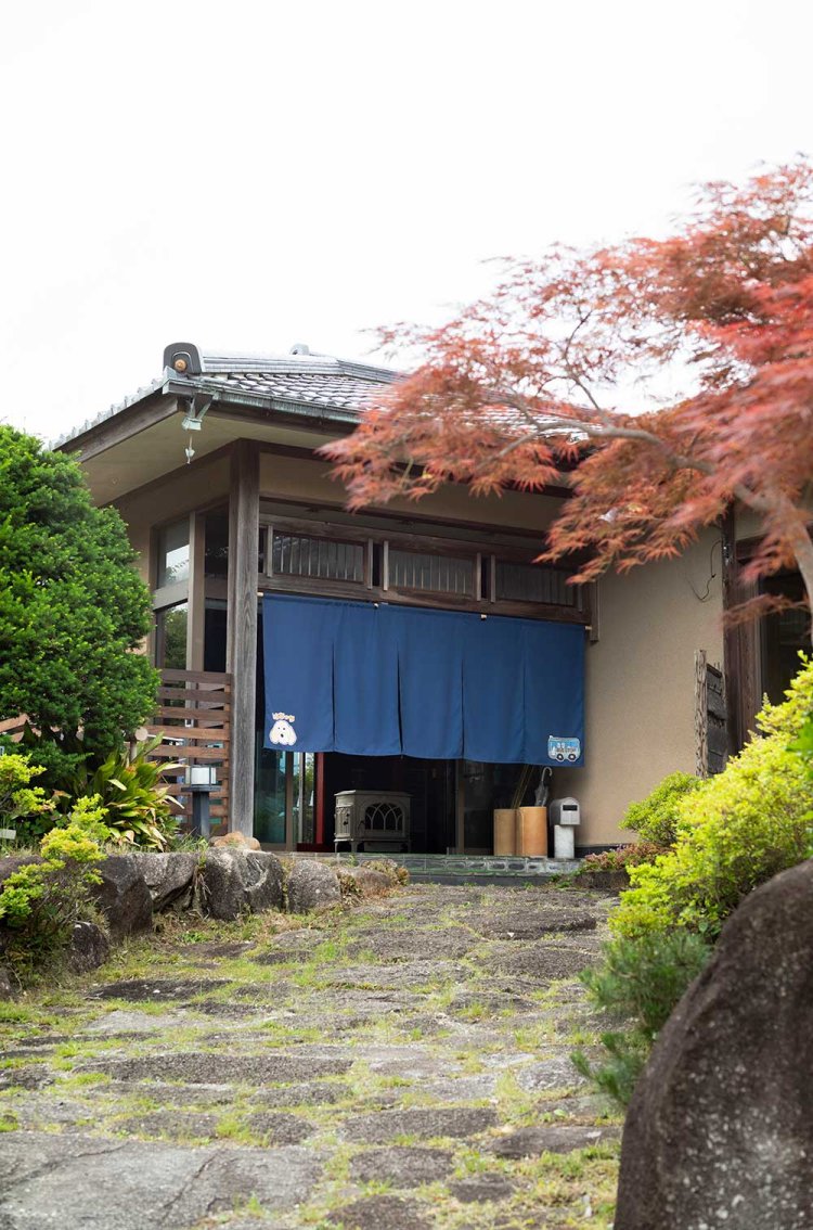 店内は広く、のんびり食事ができる。