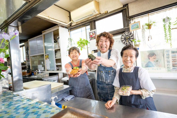 「ちらし寿司の味は先代から継承しています」。