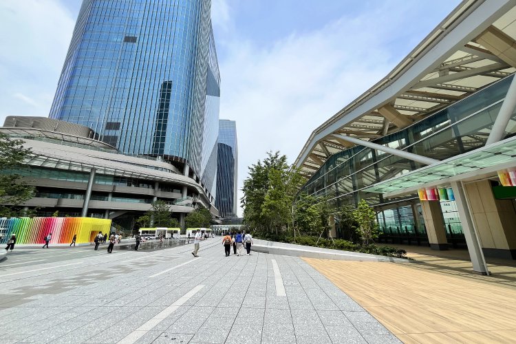 東京街角クイズ ペデストリアンデッキ