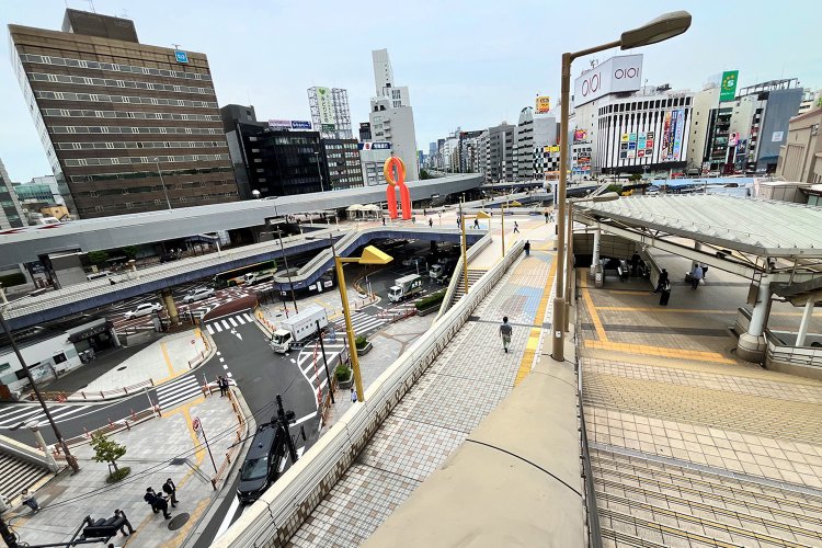 東京街角クイズ ペデストリアンデッキ