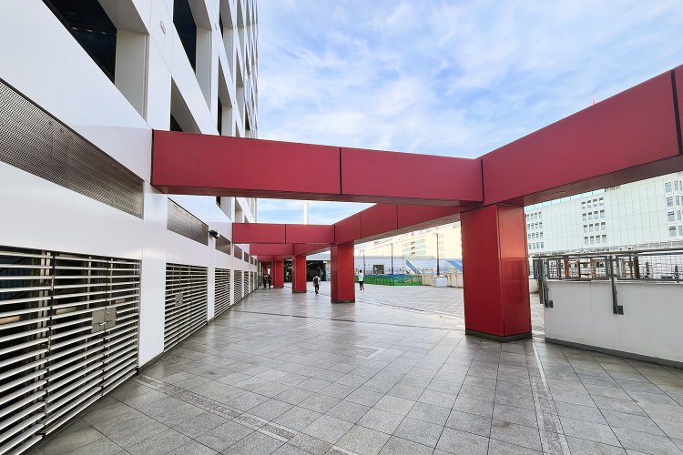 東京街角クイズ ペデストリアンデッキ