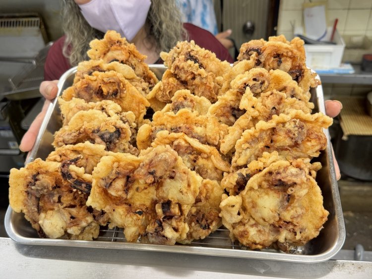 バットには大量のげそ天が待機。