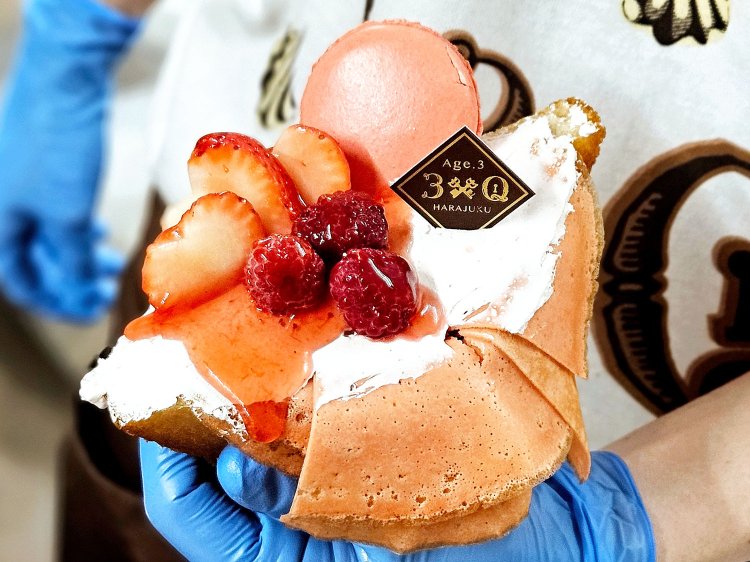 いちごドレスクレープ。