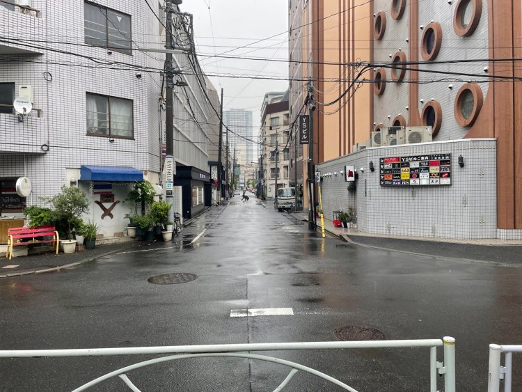 江東橋4丁目のホテル街。