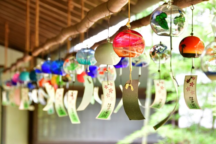 「西川家別邸」では涼やかな風鈴の音色が楽しめる。