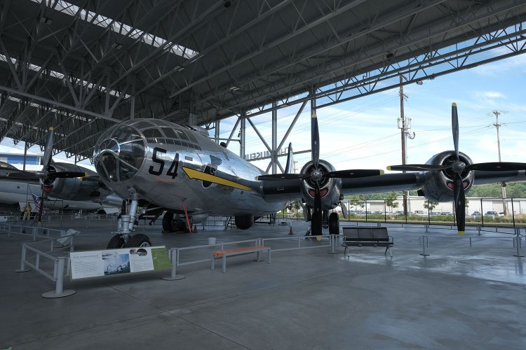 シアトルの博物館で撮影したB-29。高高度を飛行できるよう与圧され、円筒の流線形をした独特な形だ。