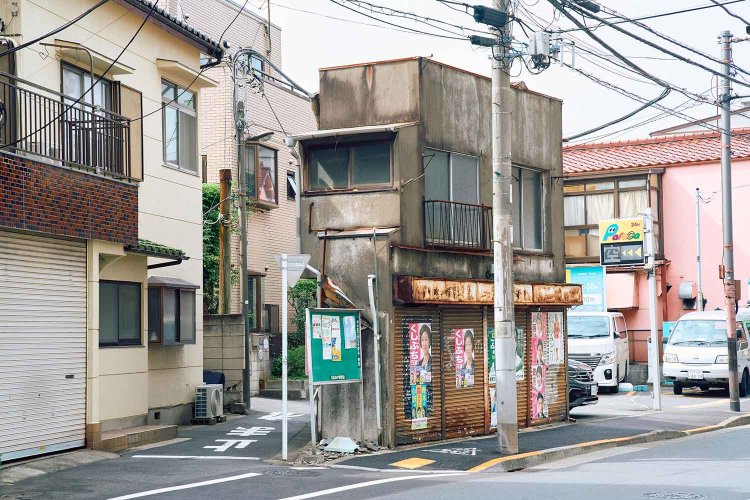 なんか三角地帯多いんだよなあ。