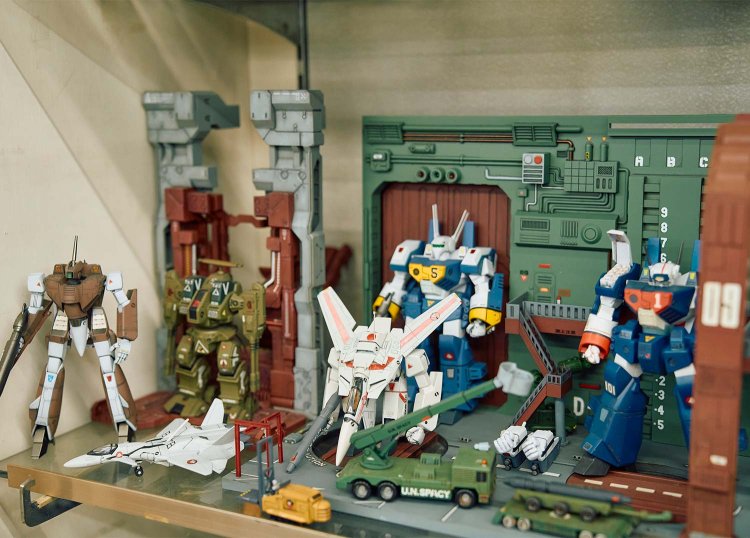 塗装済みの模型がショーケースに並ぶ光景も、なんか懐かしい。