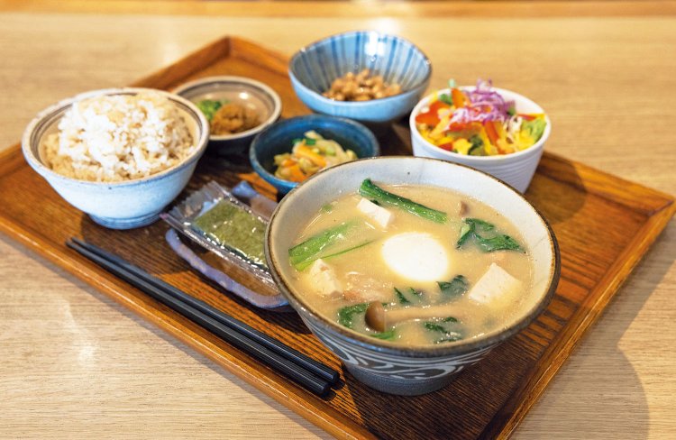 まるたま御膳1450円。