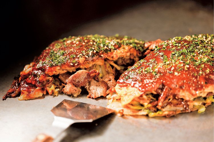 豚バラ肉ではなく牛肉を使うしょぶり牛肉玉1250円。