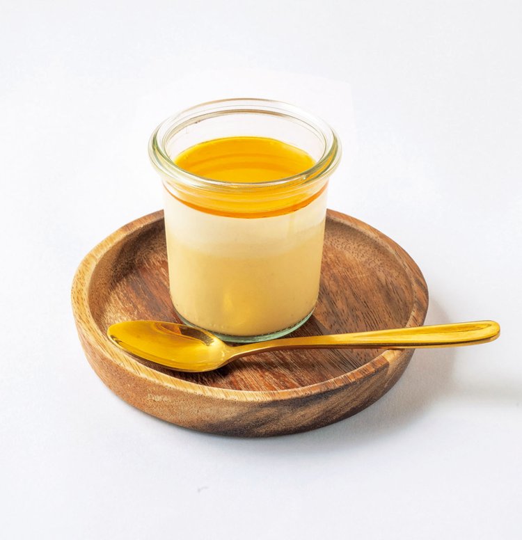 プリン好きの店長がどうしても作りたかった魔法のフルふわプリン308円。