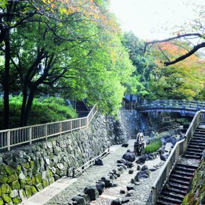 【東京散歩コース】王子〜飛鳥山で渋沢栄一の足跡を学び、幽玄な歴史スポットへ〜