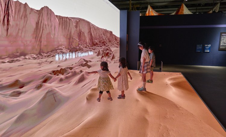 火星の巨峰オリンポス山の映像も。