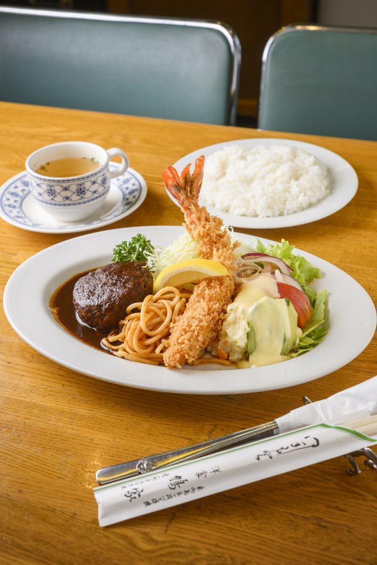 ハトヤランチ1573円。