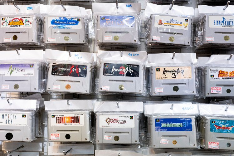 90年代に生まれた傑作群。『FF』の成功を受けてたくさんの作品が生まれた。特にこの時代のスクウェア発RPGは粒揃いである。