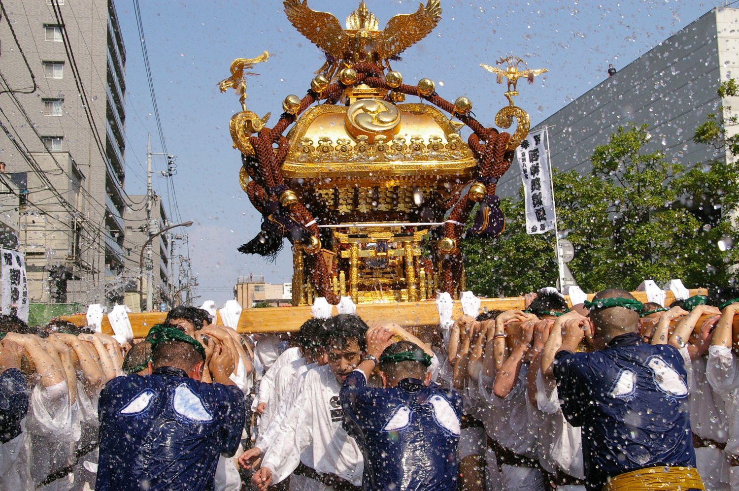 江戸三大祭りのひとつ「富岡八幡宮例祭（深川八幡祭り）」が8月13〜17