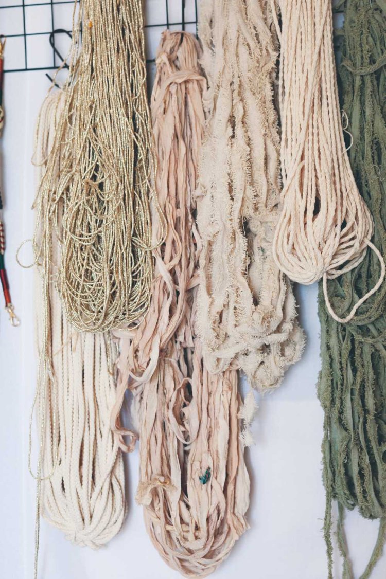 ファイバーアートに使う綿の紐。